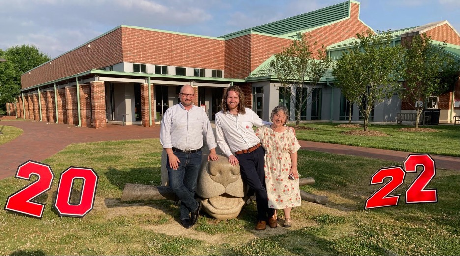 Grayson Walker, center, finished his Ph.D. in 2022 with extraordinary mentorship from Dr. Luke Borst and Mitsu Suyemoto.